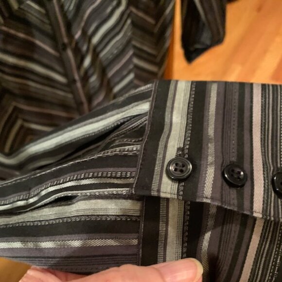 *HP* Women's Apt. 9 grey scale long sleeve blouse - Picture 3 of 7